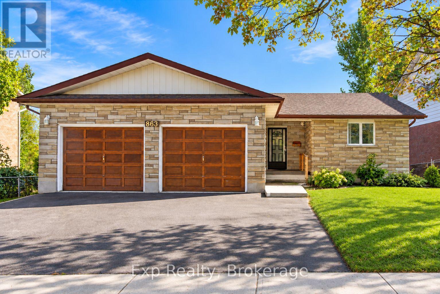 863 WEDGEWOOD COURT Property Photo 1