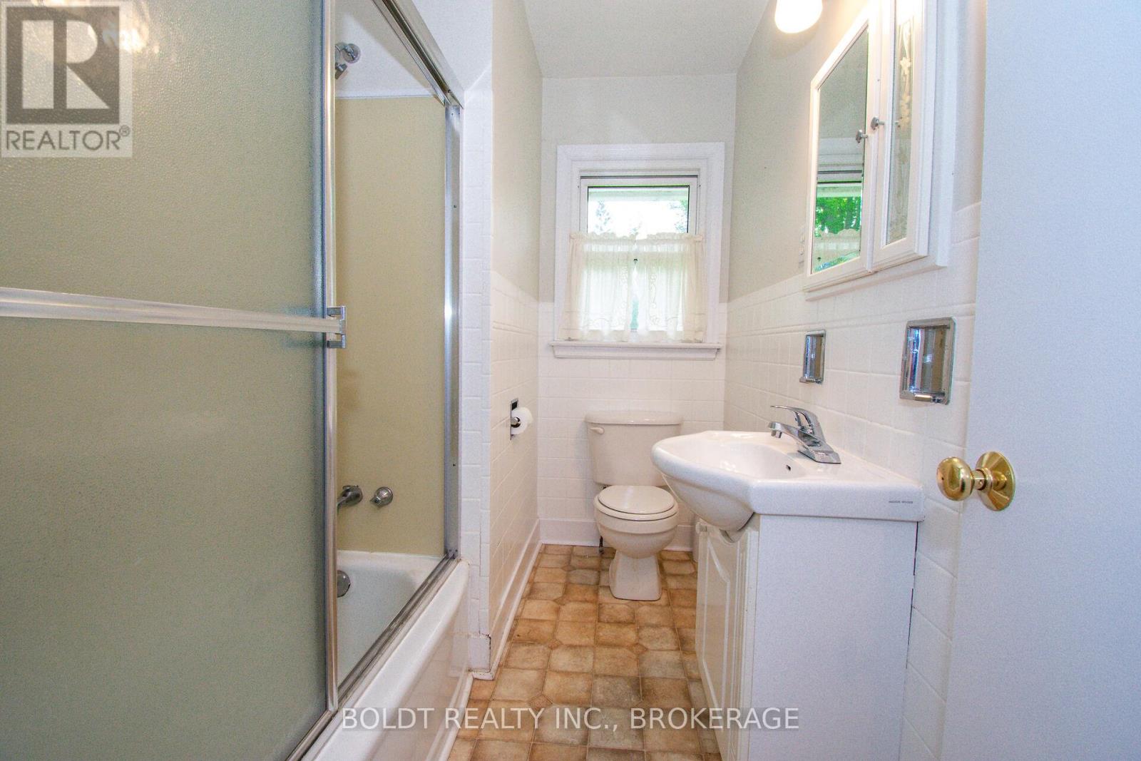 25 Elm Ridge Drive Property Photo 15