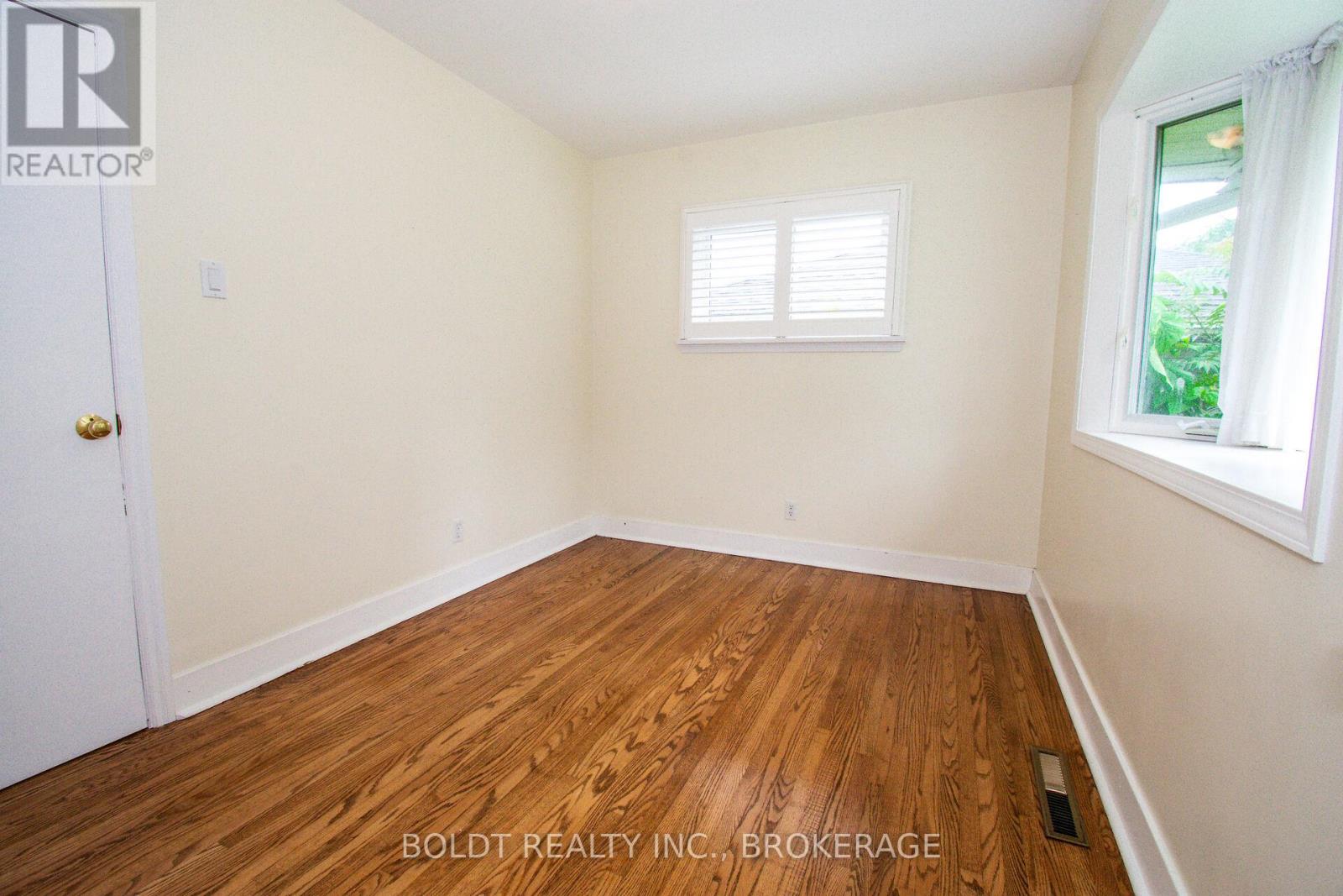 25 Elm Ridge Drive Property Photo 18