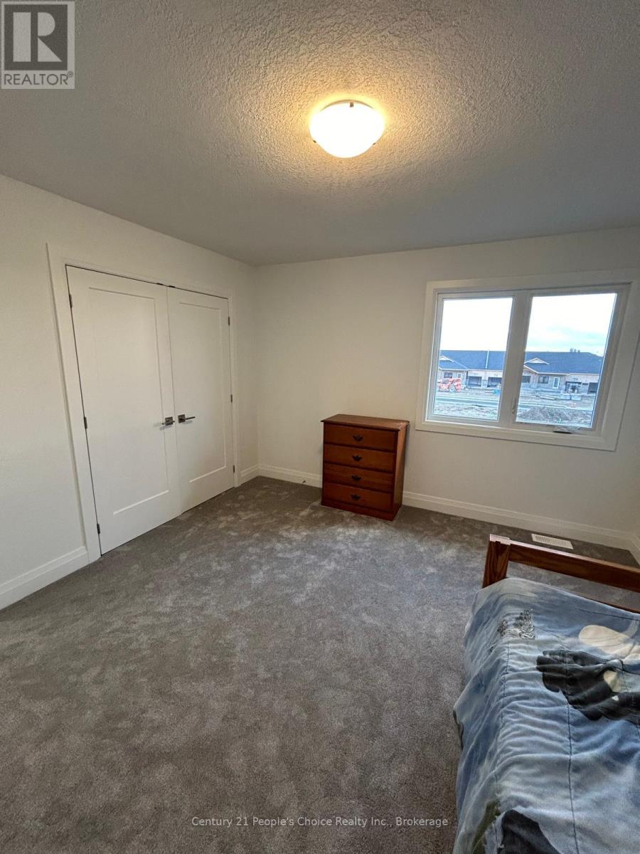 43 Weymouth Street Property Photo 23