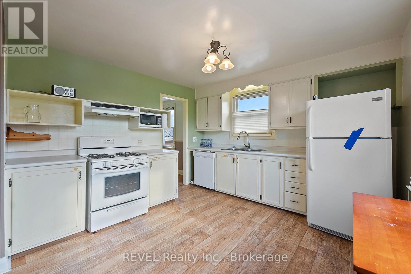 801 South Coast Drive Property Photo 10