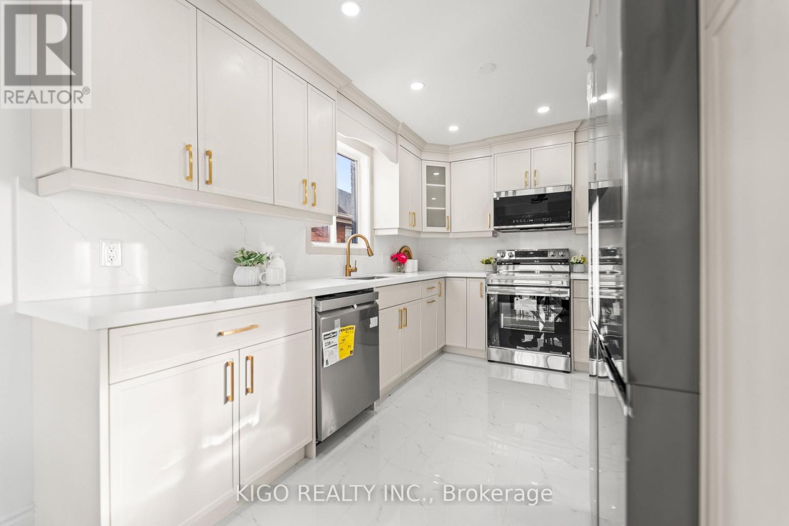 25 Bush Clover Crescent Property Photo 8