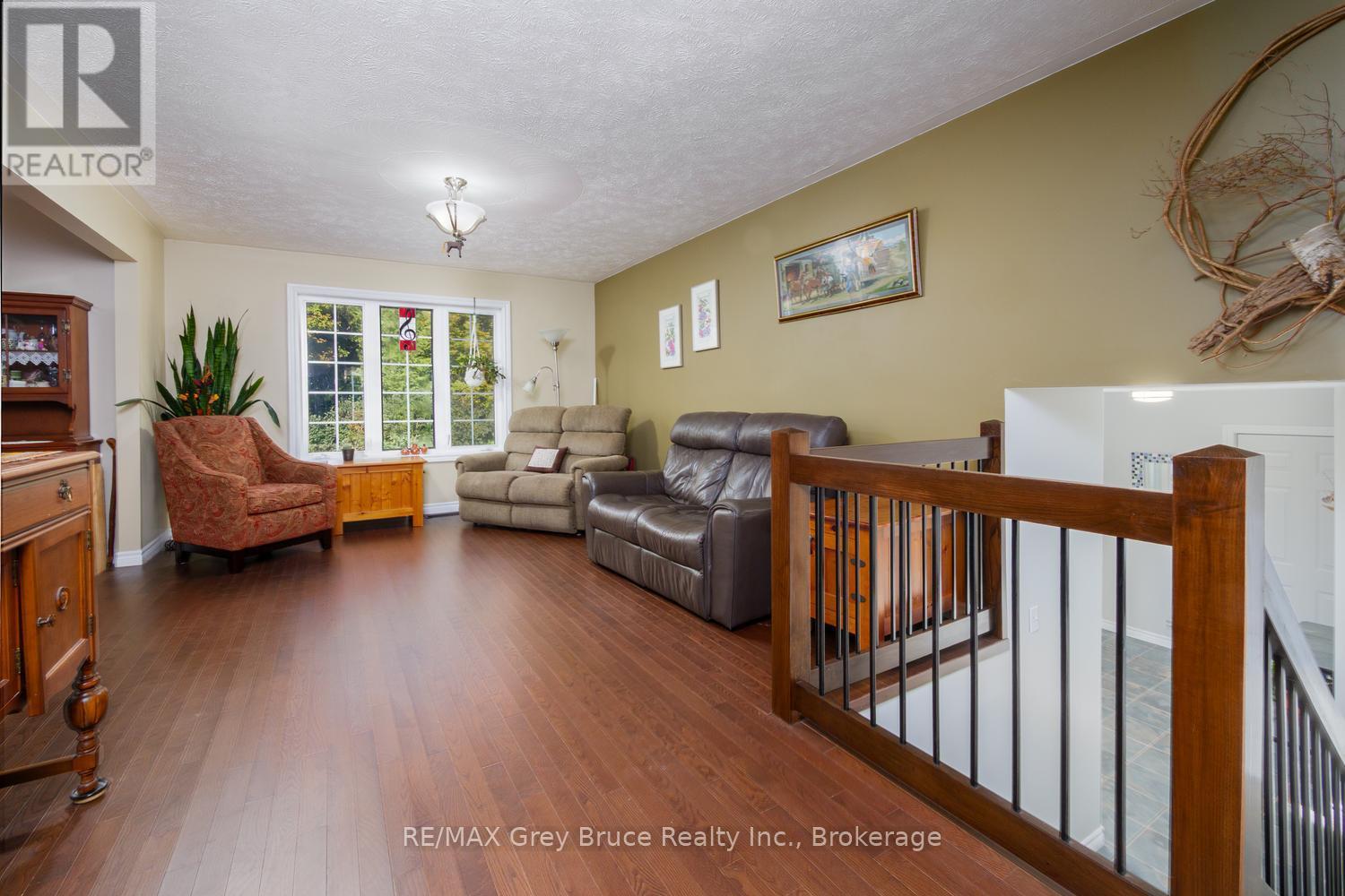 135 North Diagonal Property Photo 7