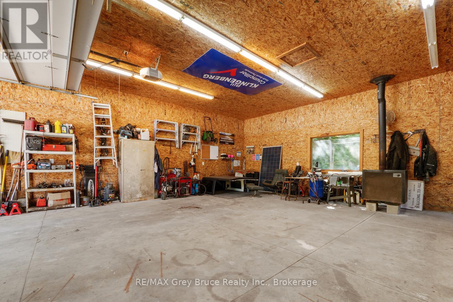 135 North Diagonal Property Photo 38