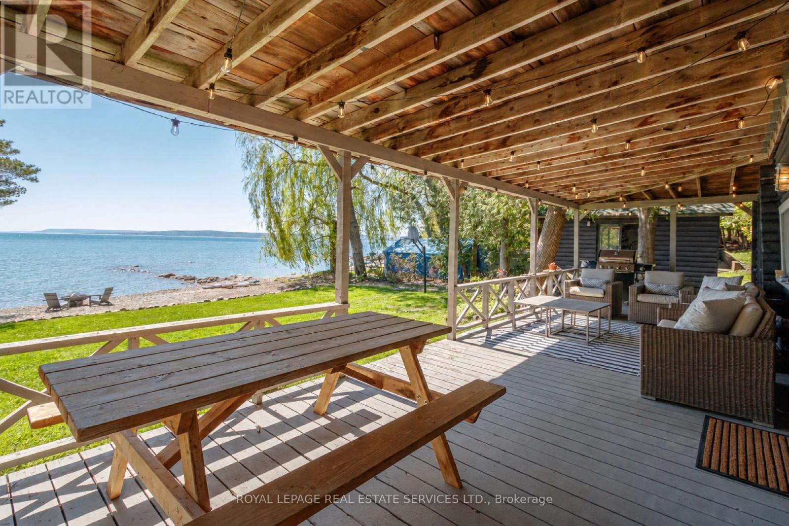 295 Cedar Avenue Property Photo 8