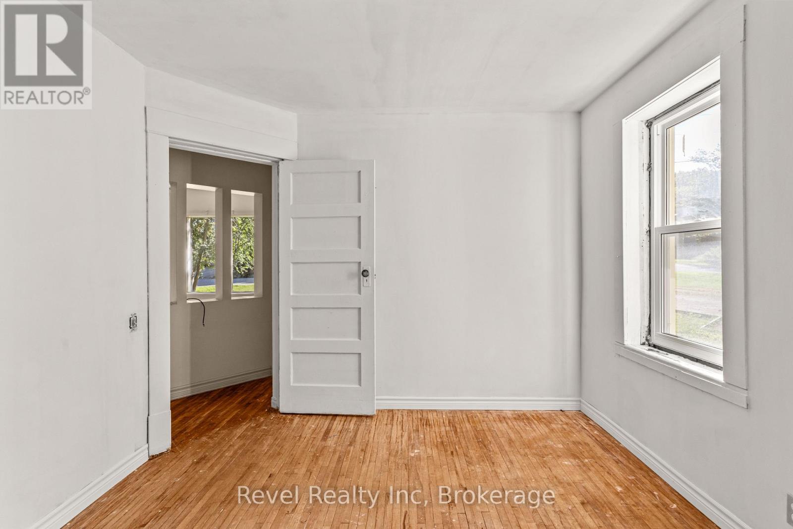 4 Margaret Street Property Photo 9