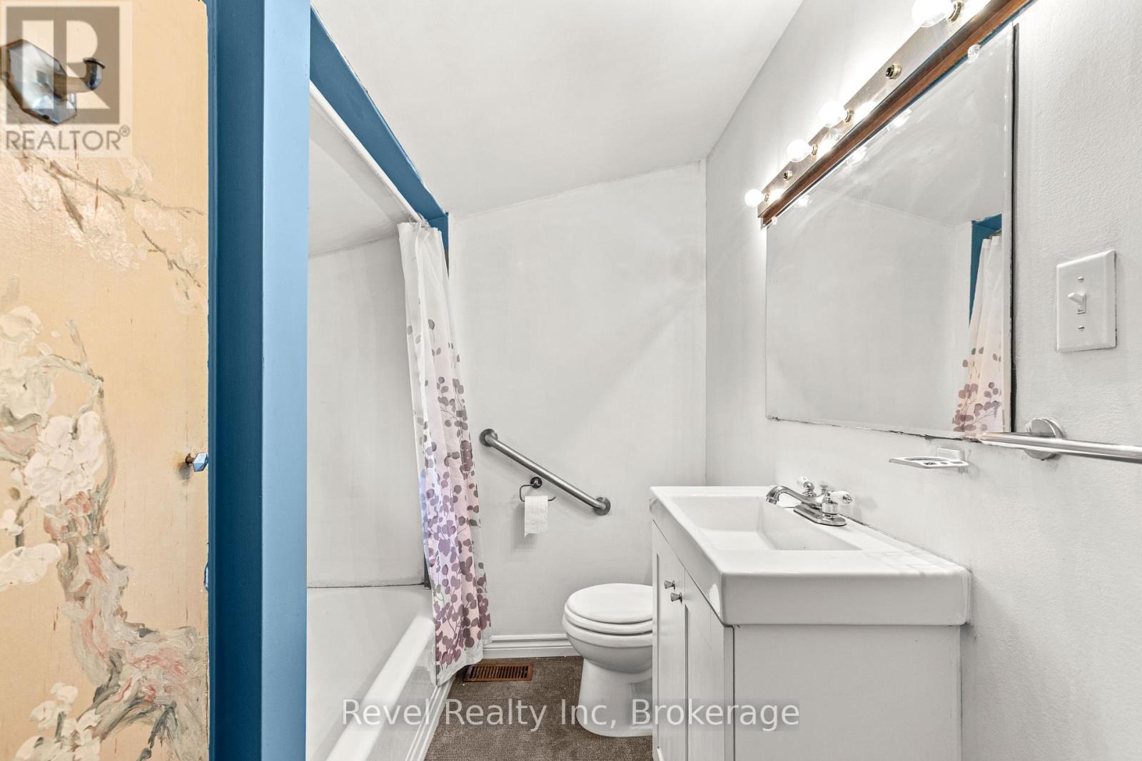 4 Margaret Street Property Photo 11