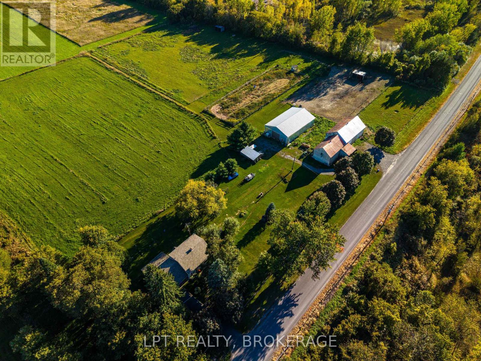 408 Chipmunk Ridge Road Property Photo 6