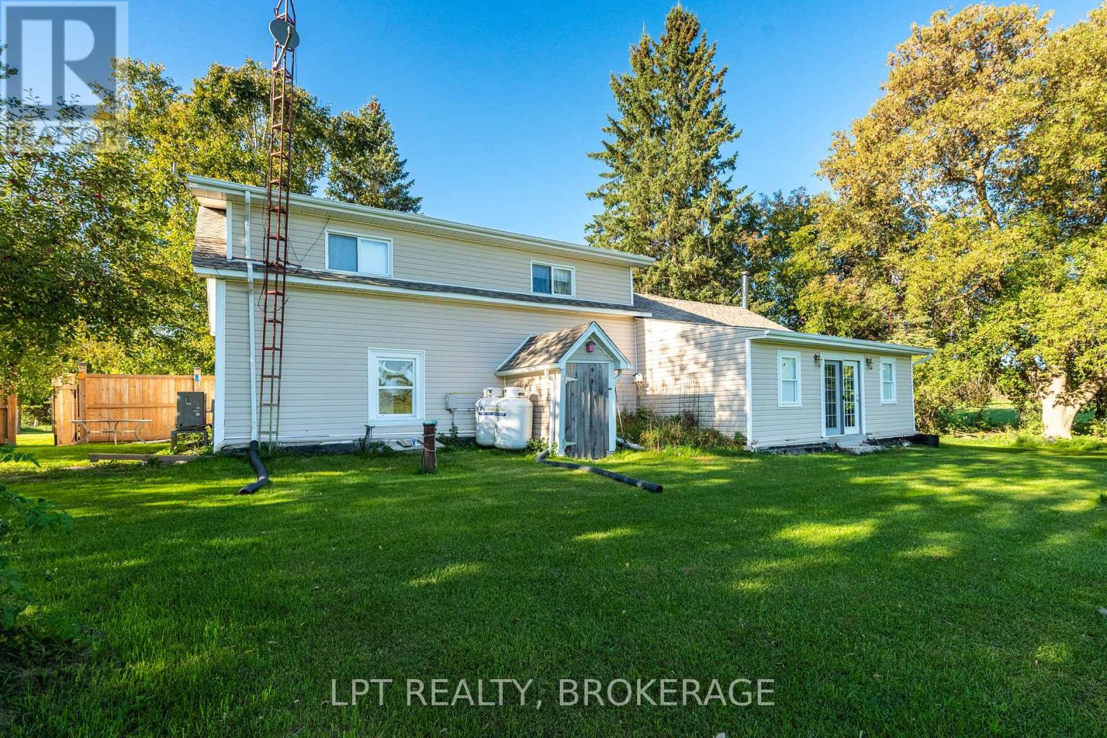 408 Chipmunk Ridge Road Property Photo 8