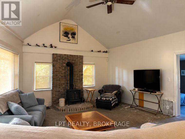 408 Chipmunk Ridge Road Property Photo 12