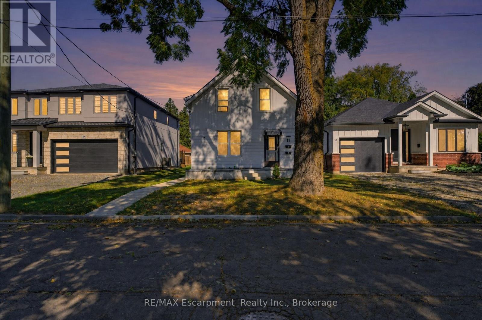 #1 - 11 Charles Street Property Photo 1
