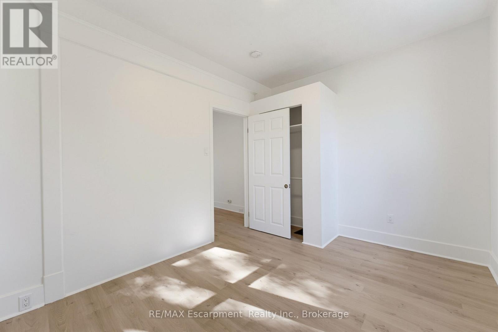 #1 - 11 Charles Street Property Photo 20