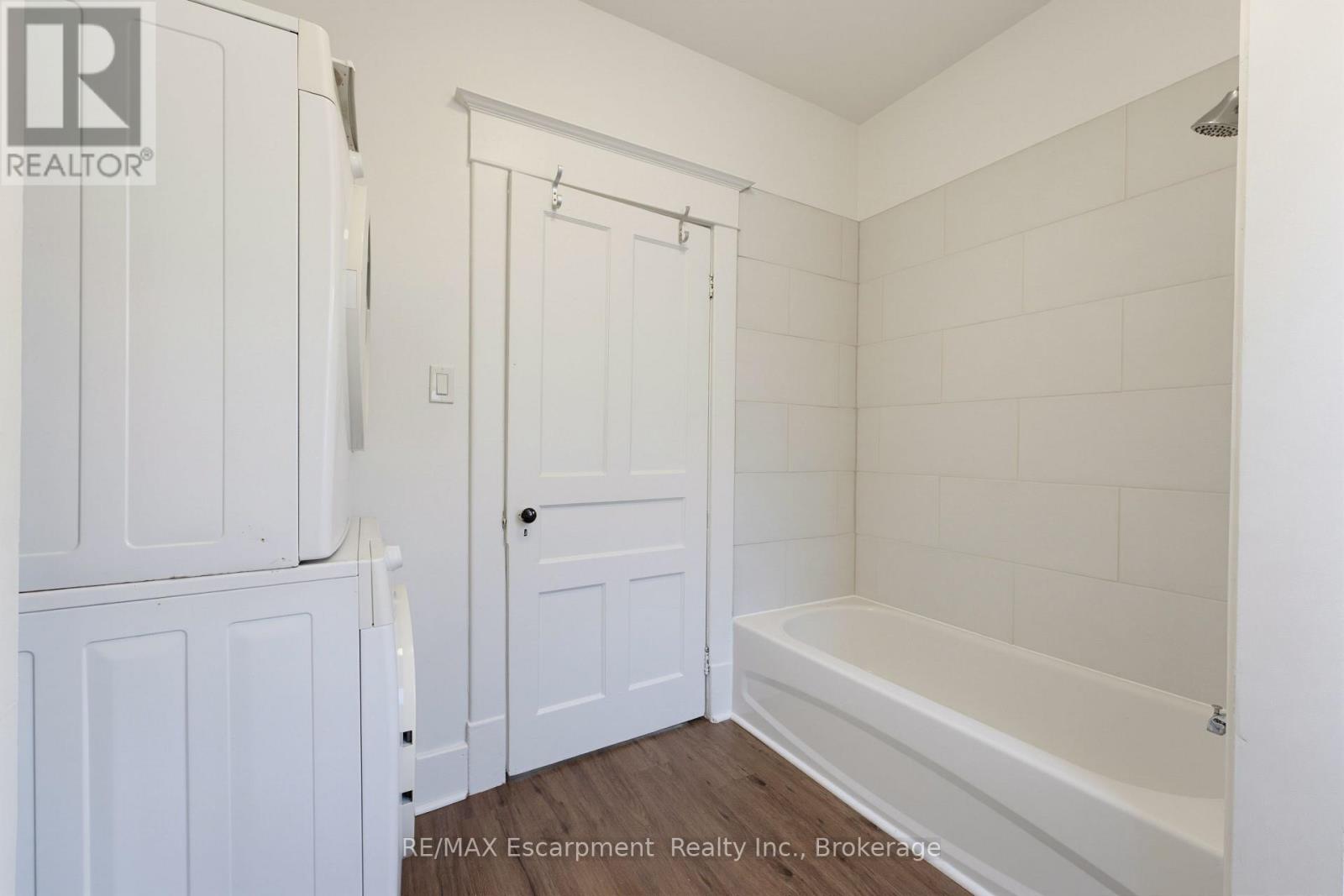 #1 - 11 Charles Street Property Photo 22