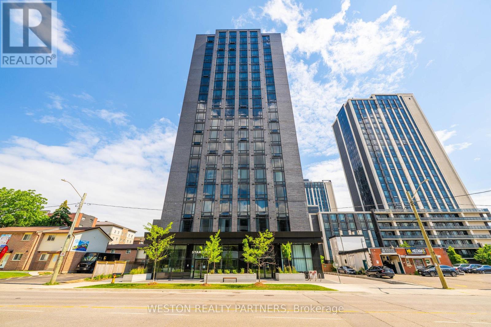 1134 - 145 COLUMBIA STREET W Property Photo 1