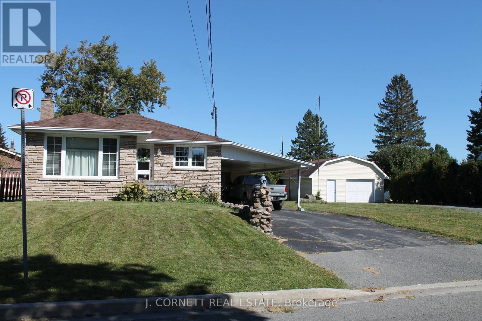 1319 Notre Dame Street Property Photo 2