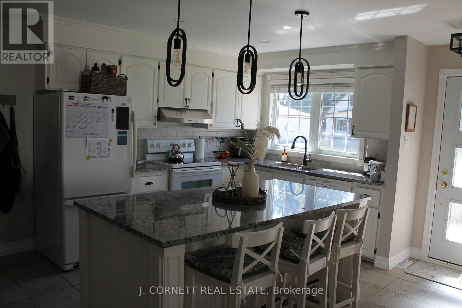 1319 Notre Dame Street Property Photo 4