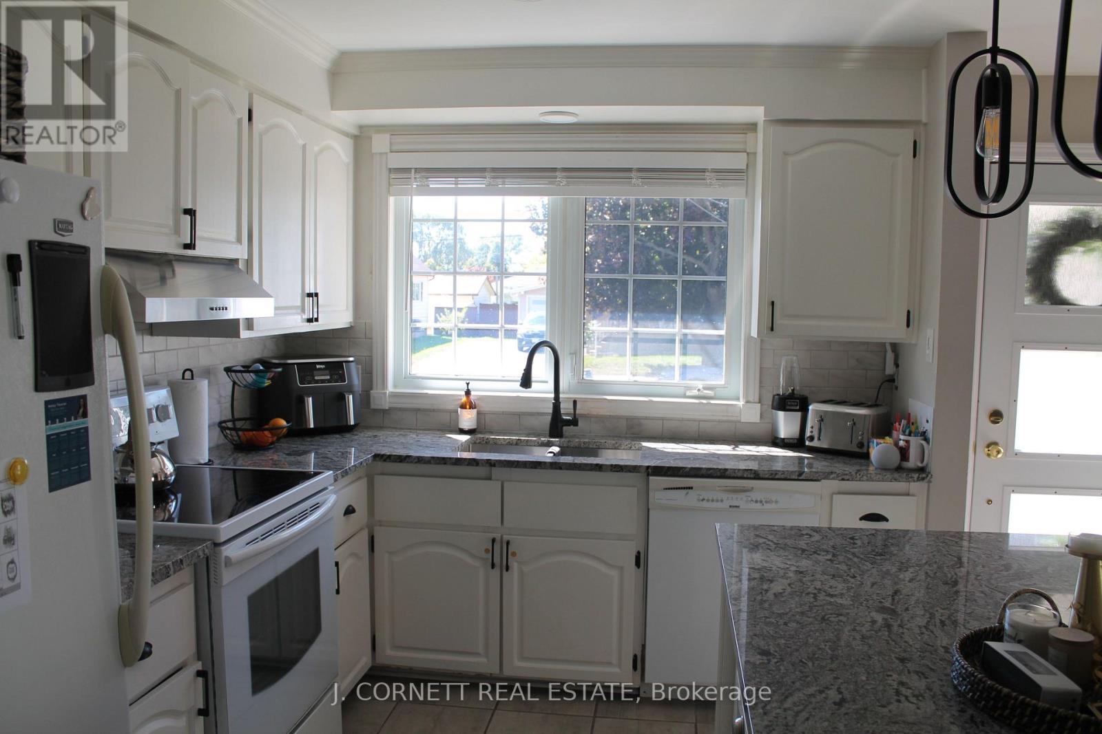 1319 Notre Dame Street Property Photo 6