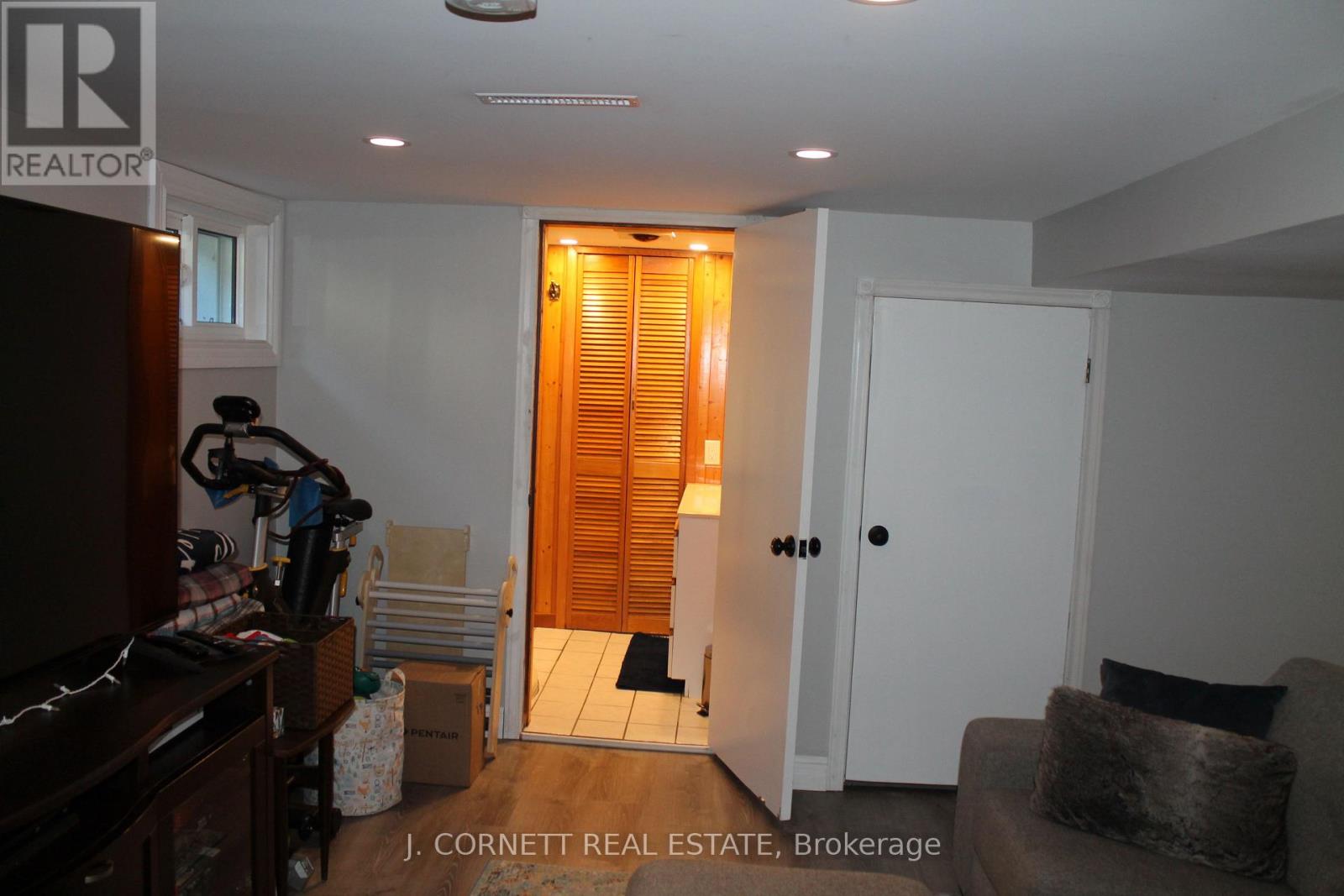 1319 Notre Dame Street Property Photo 20