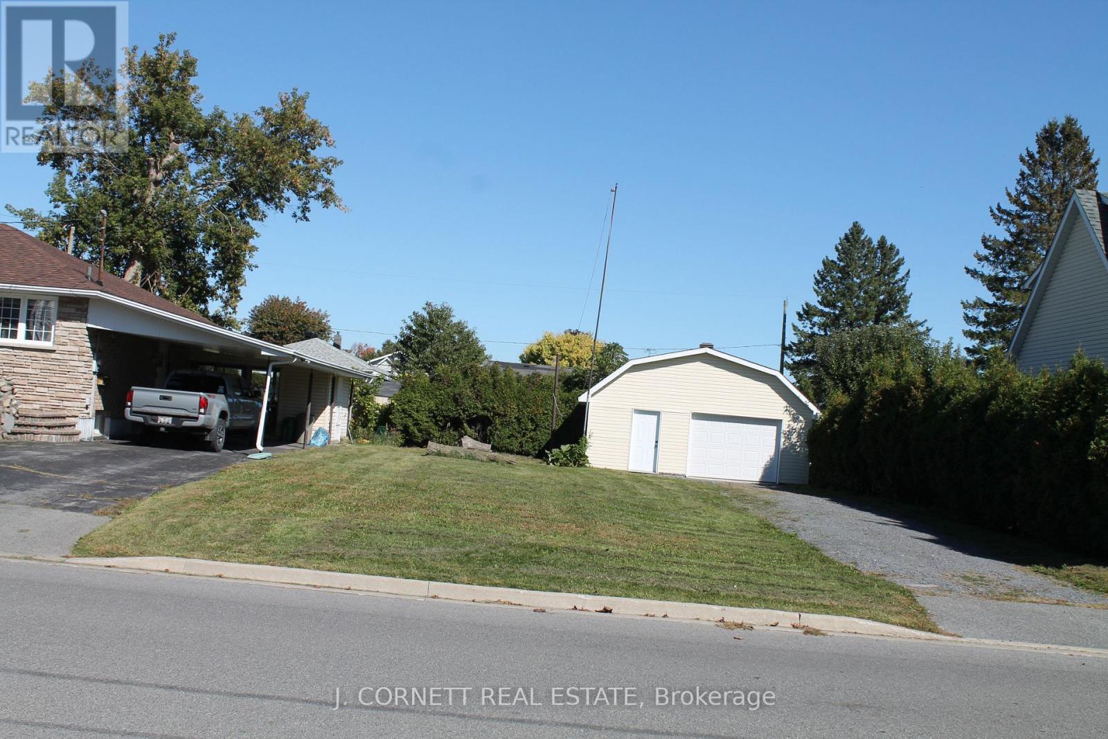 1319 Notre Dame Street Property Photo 30