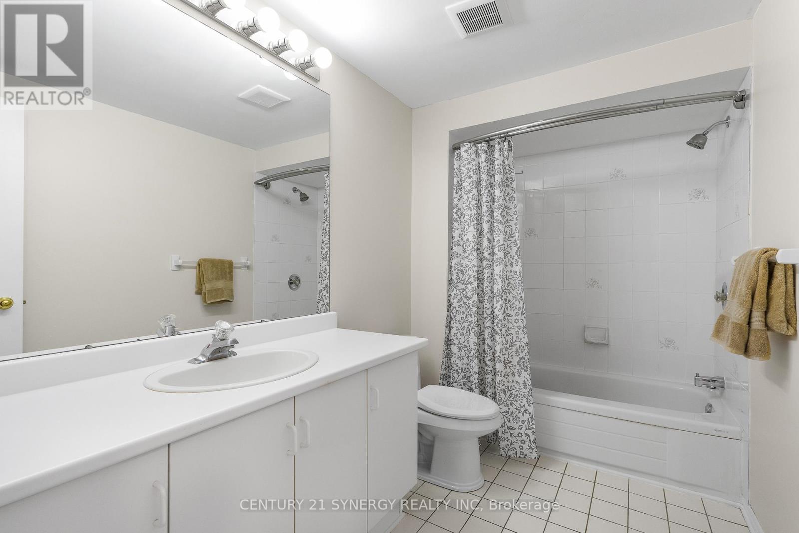 16 - 32 Innesbrook Court Property Photo 27