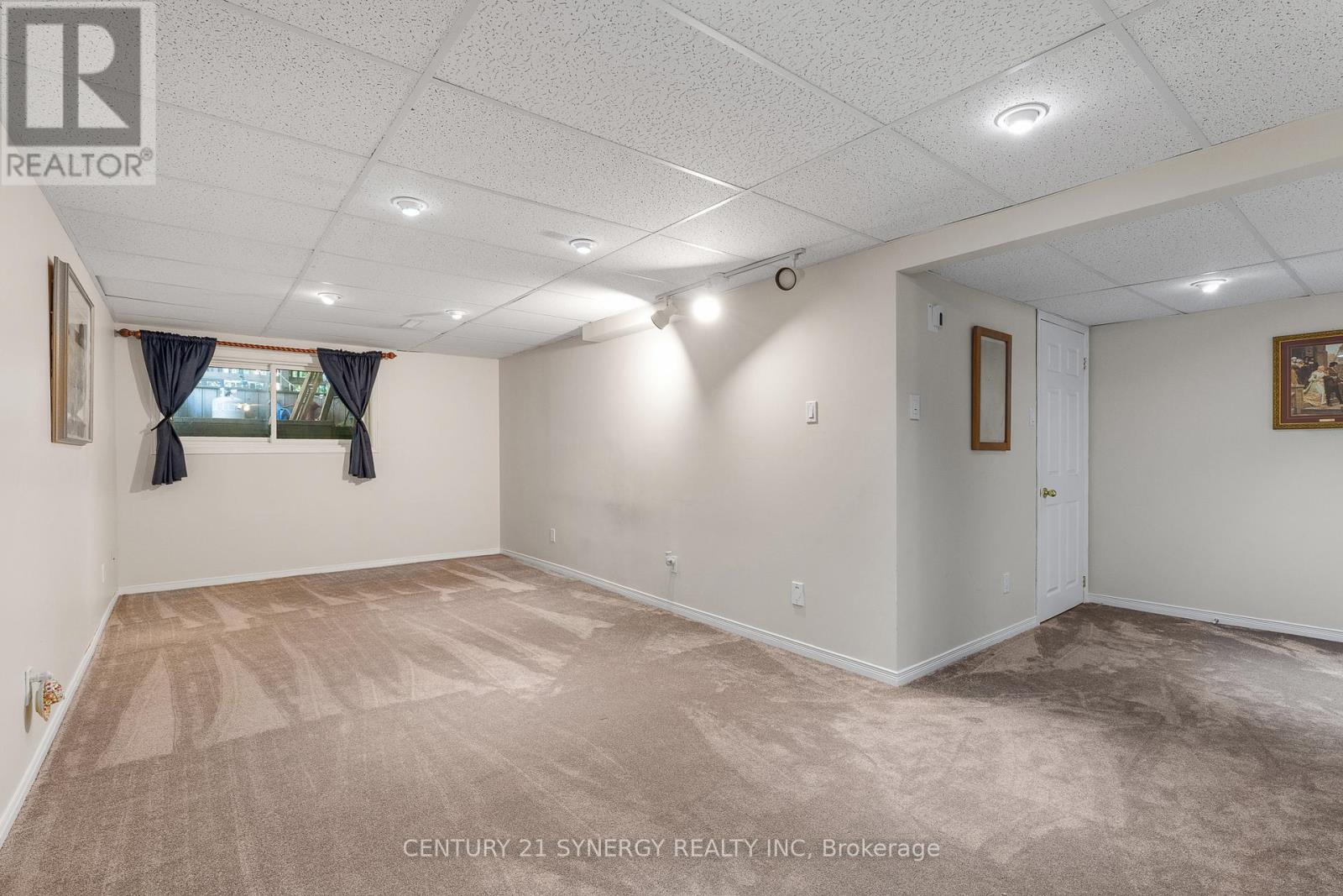 16 - 32 Innesbrook Court Property Photo 29