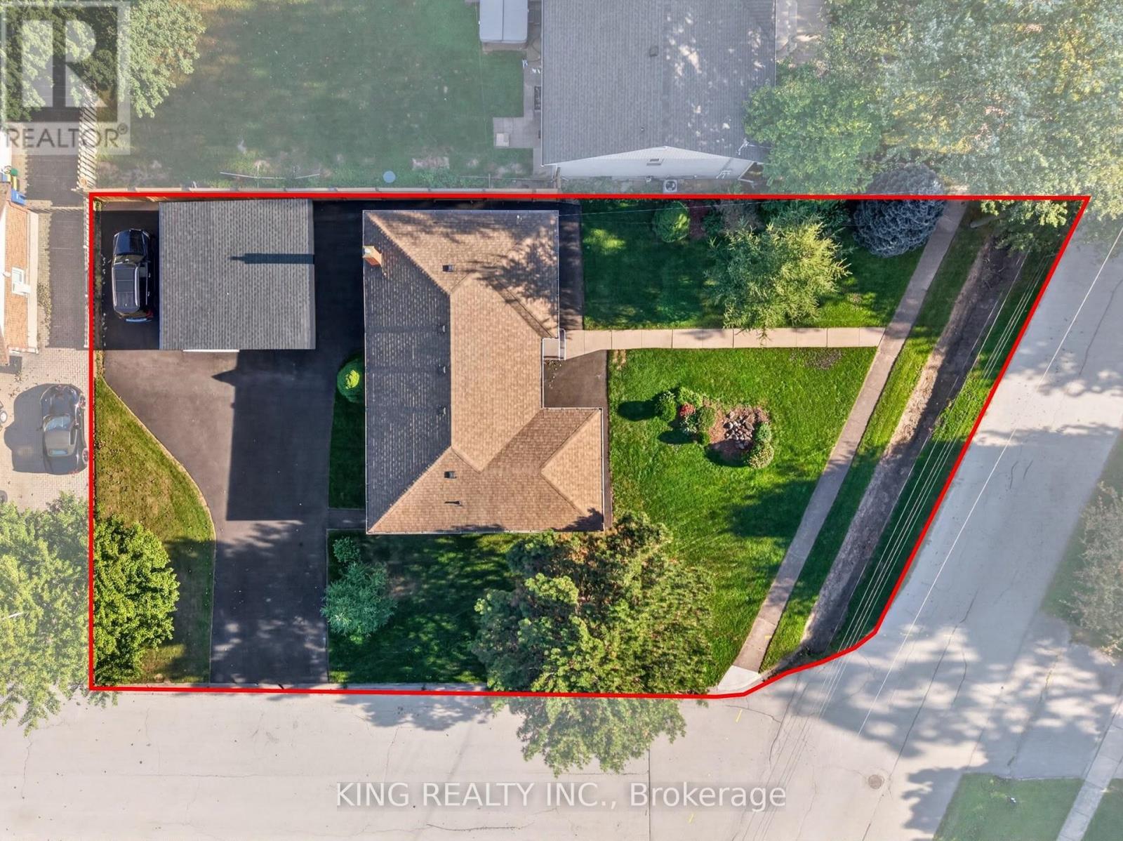35 Hewko Street Property Photo 1