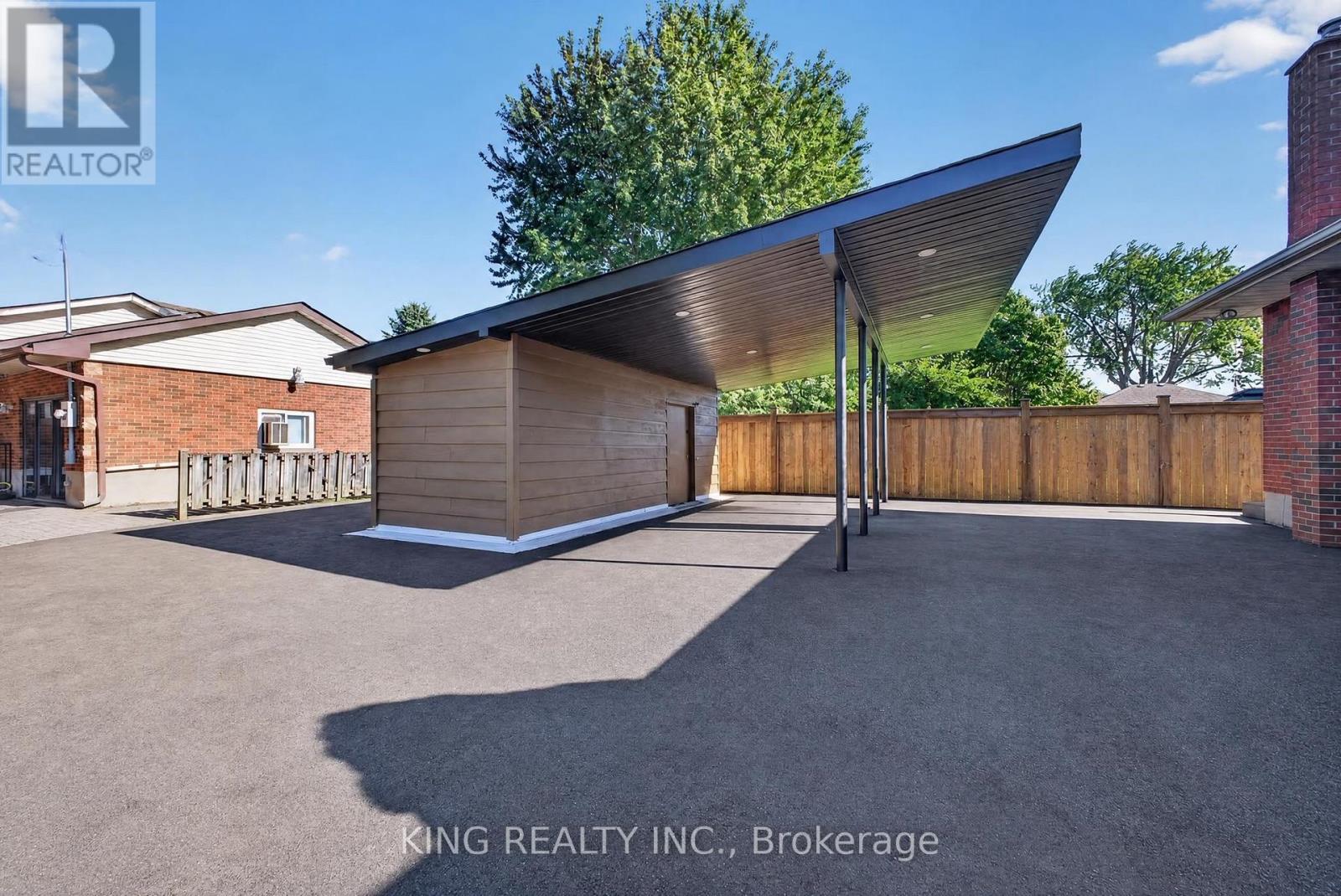35 Hewko Street Property Photo 6