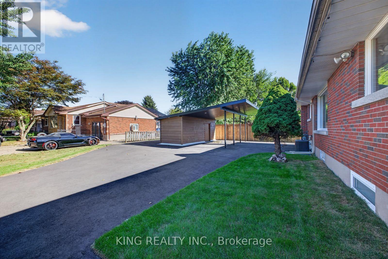 35 Hewko Street Property Photo 7