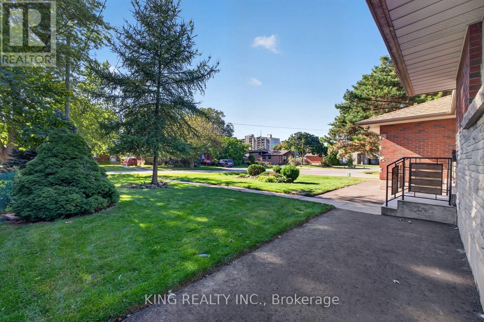 35 Hewko Street Property Photo 9
