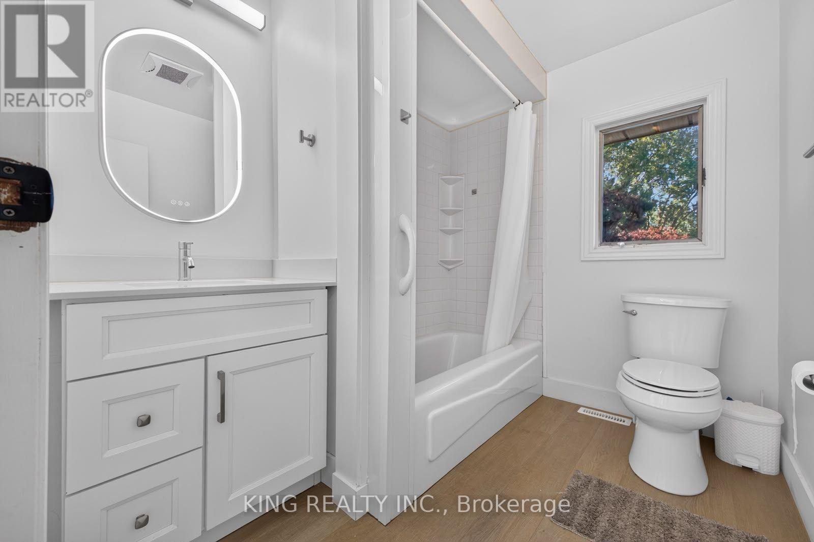 35 Hewko Street Property Photo 22