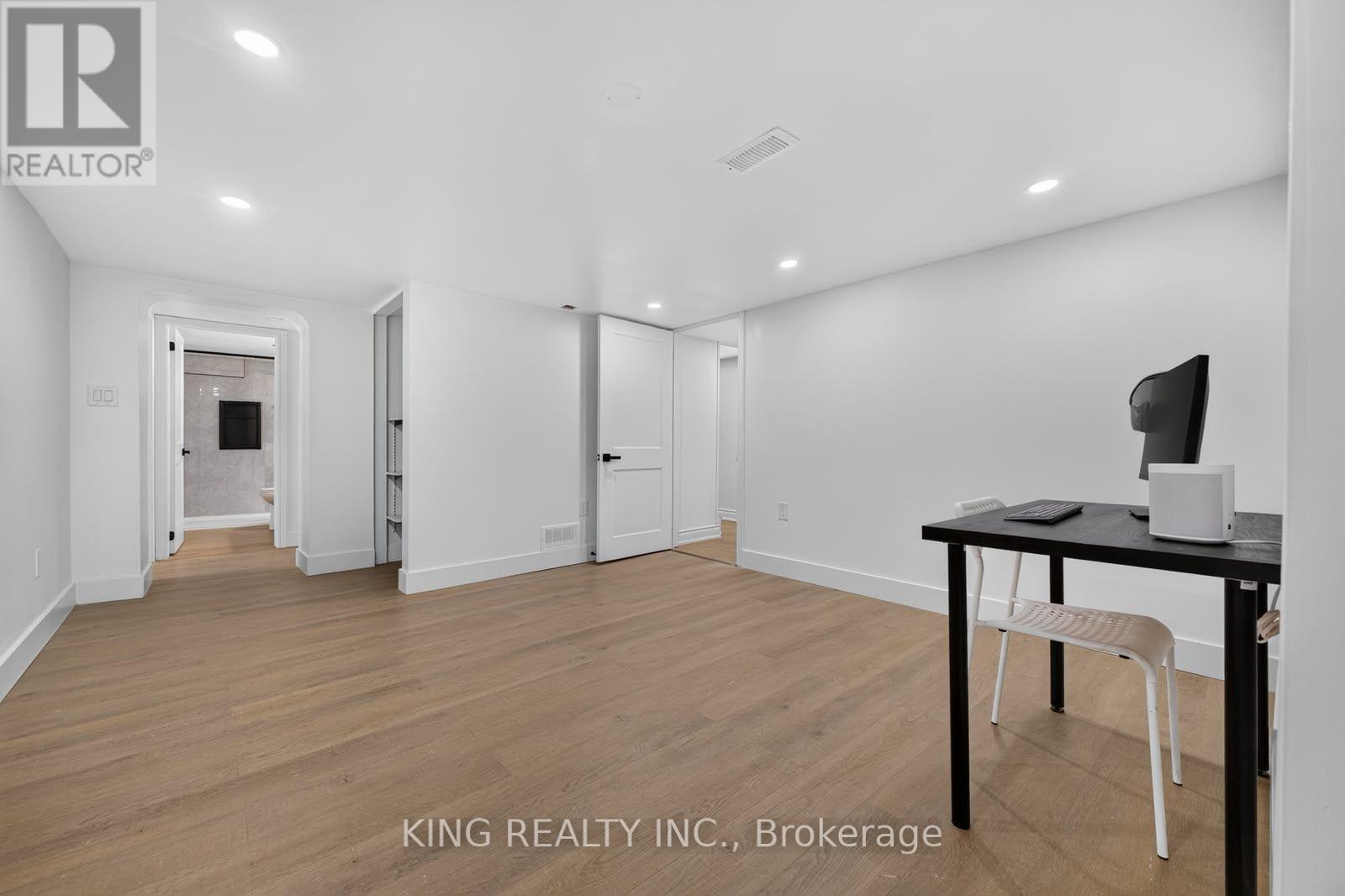 35 Hewko Street Property Photo 36