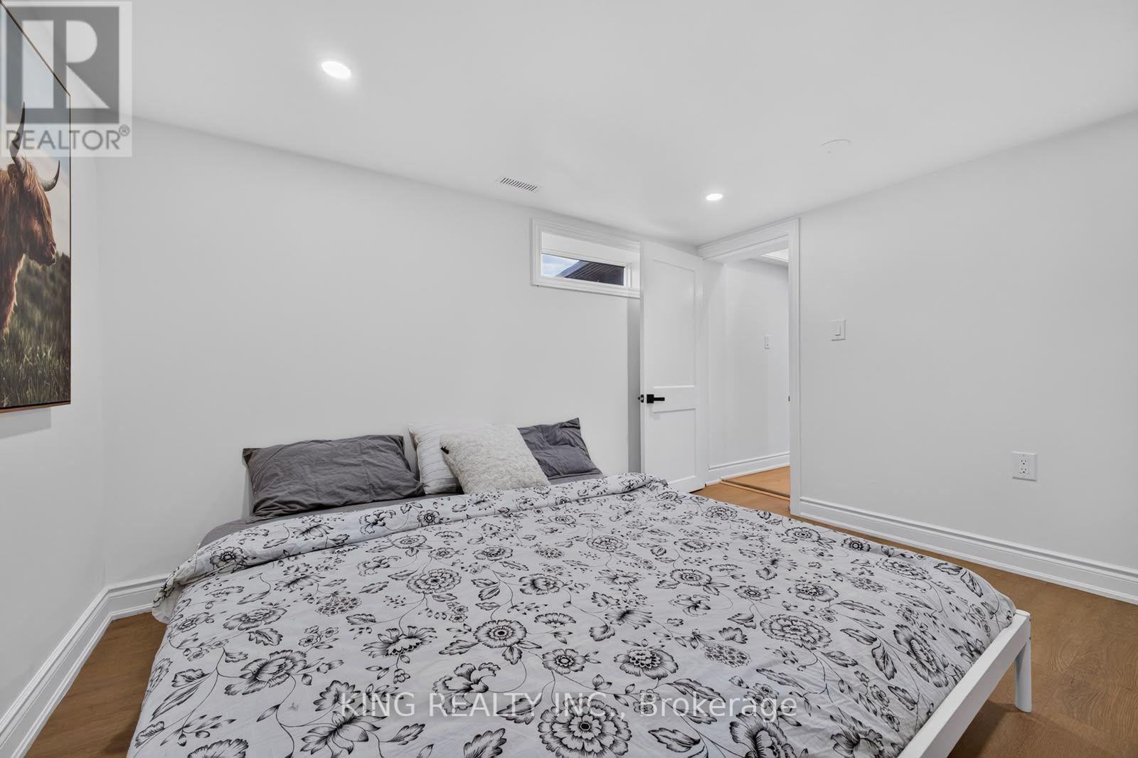 35 Hewko Street Property Photo 41