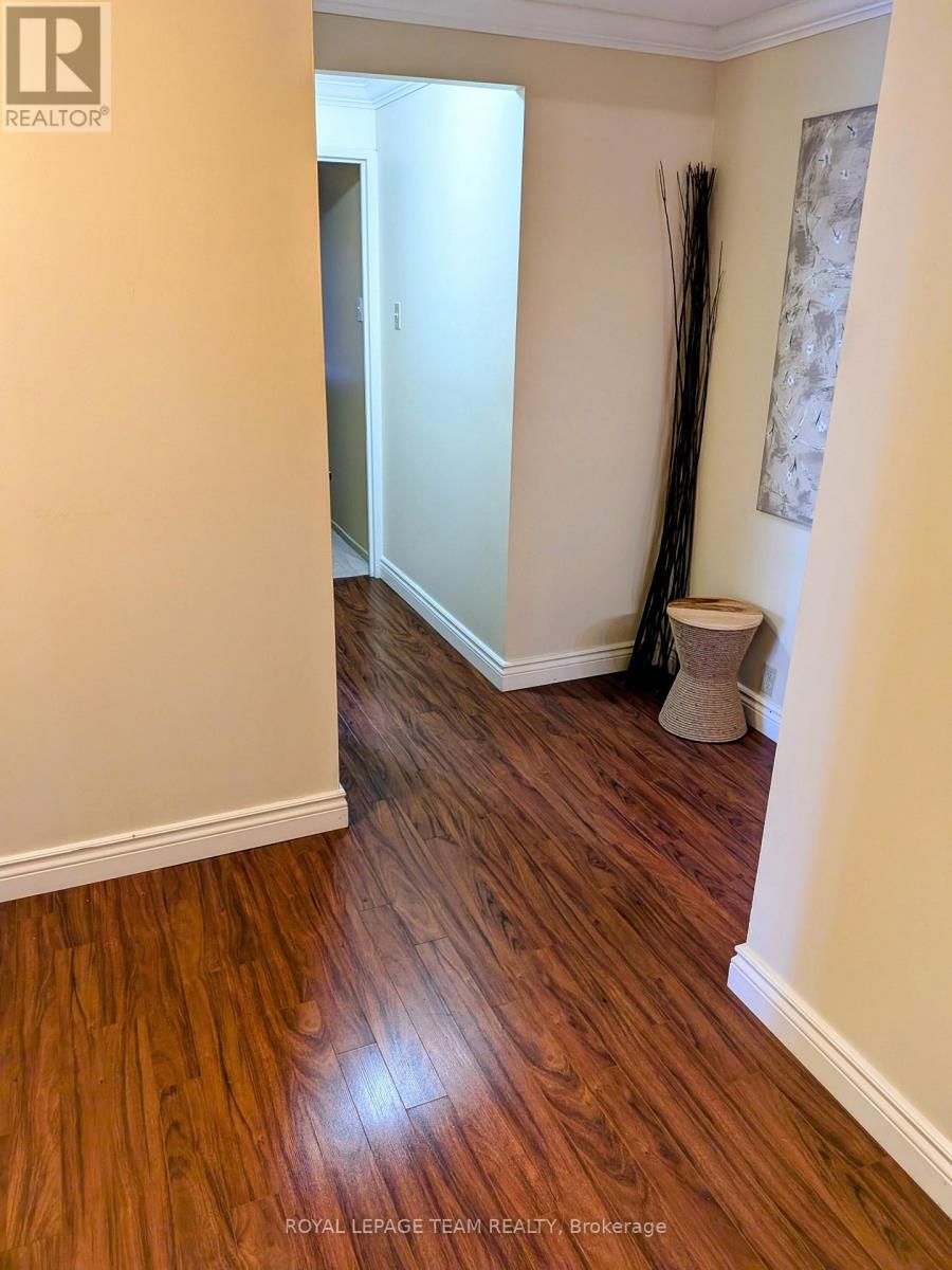 611 - 960 Teron Road Property Photo 4