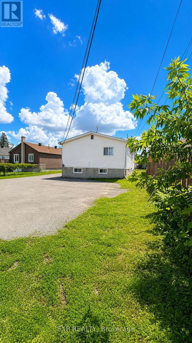 466-468 Catherine Street Property Photo 6
