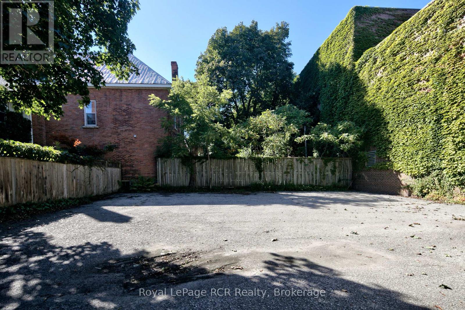 912 2nd Avenue W Property Photo 17