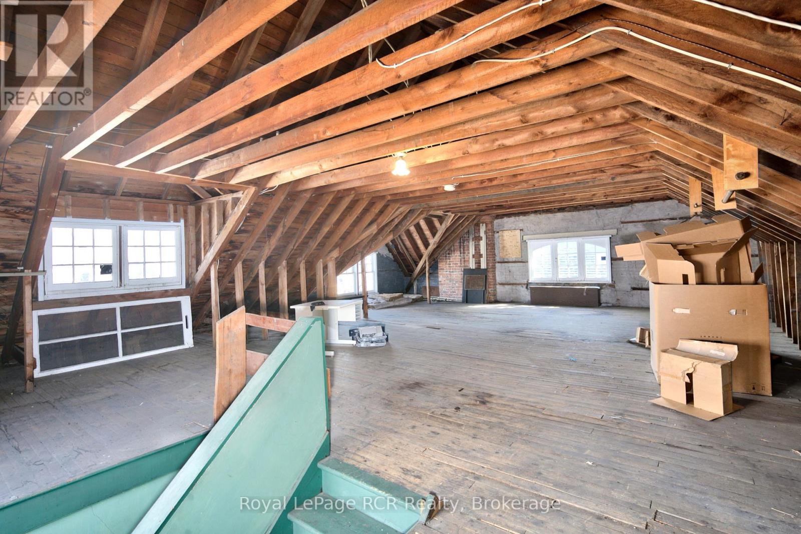 912 2nd Avenue W Property Photo 31