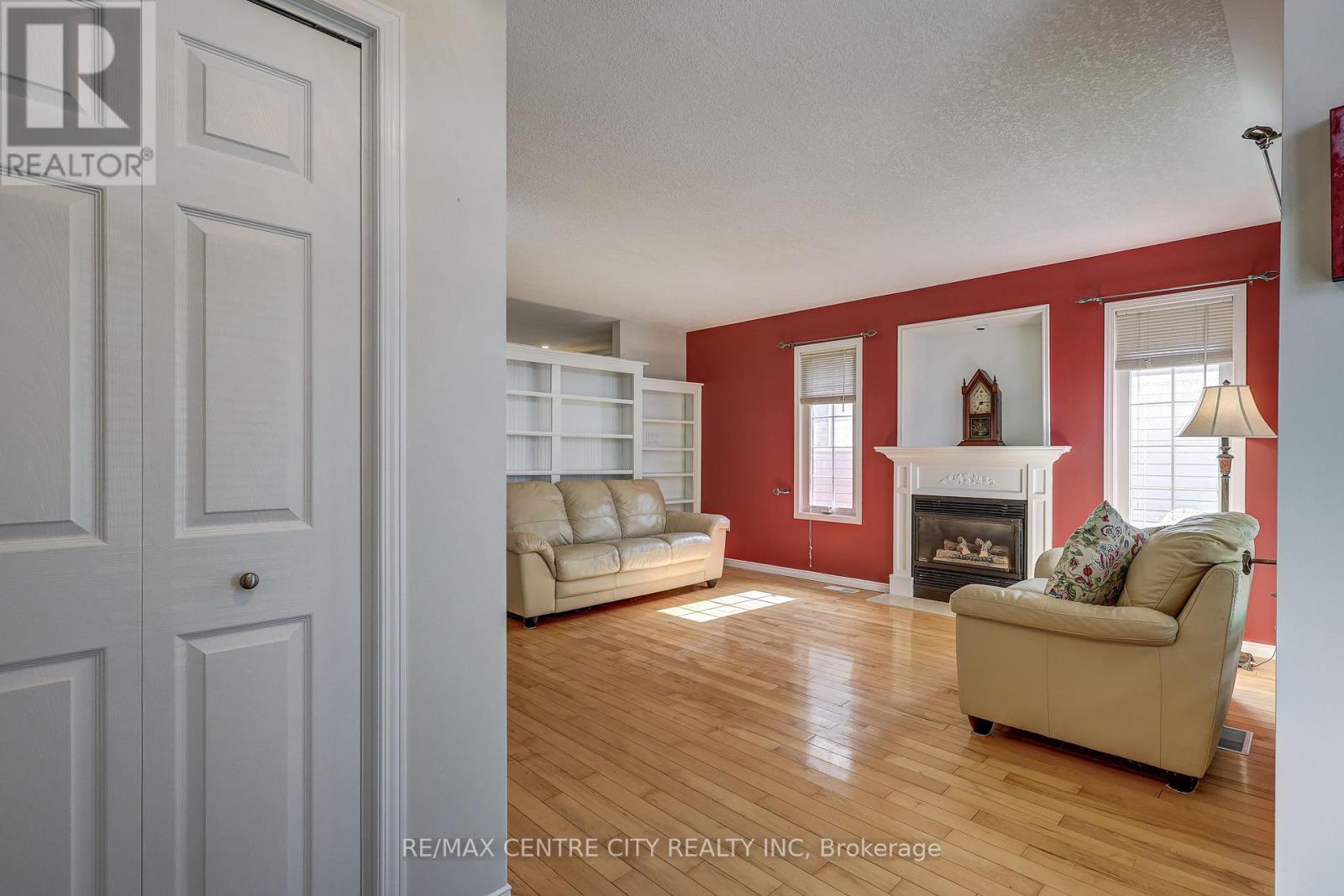 24 Schreyer Drive Property Photo 6