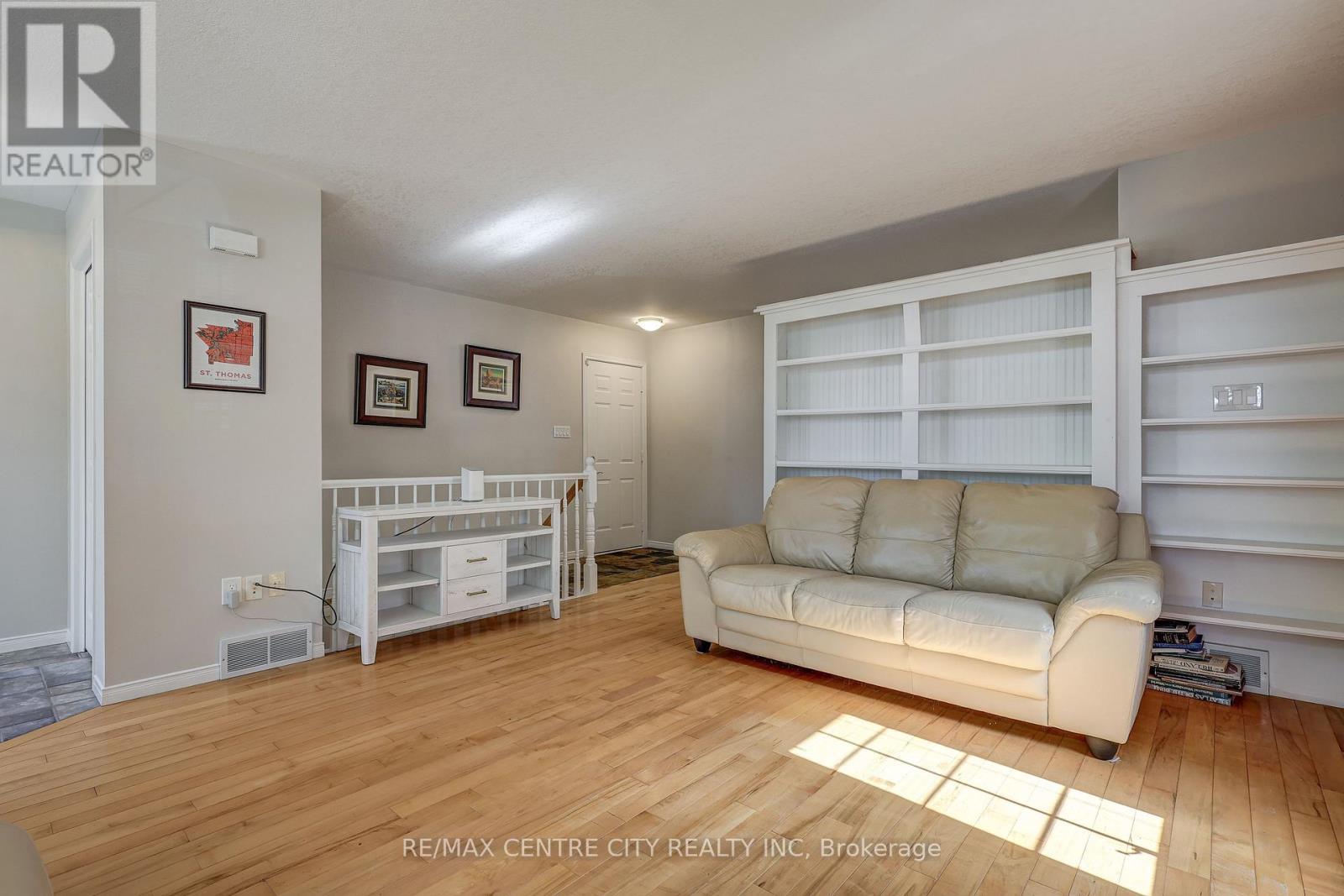 24 Schreyer Drive Property Photo 11