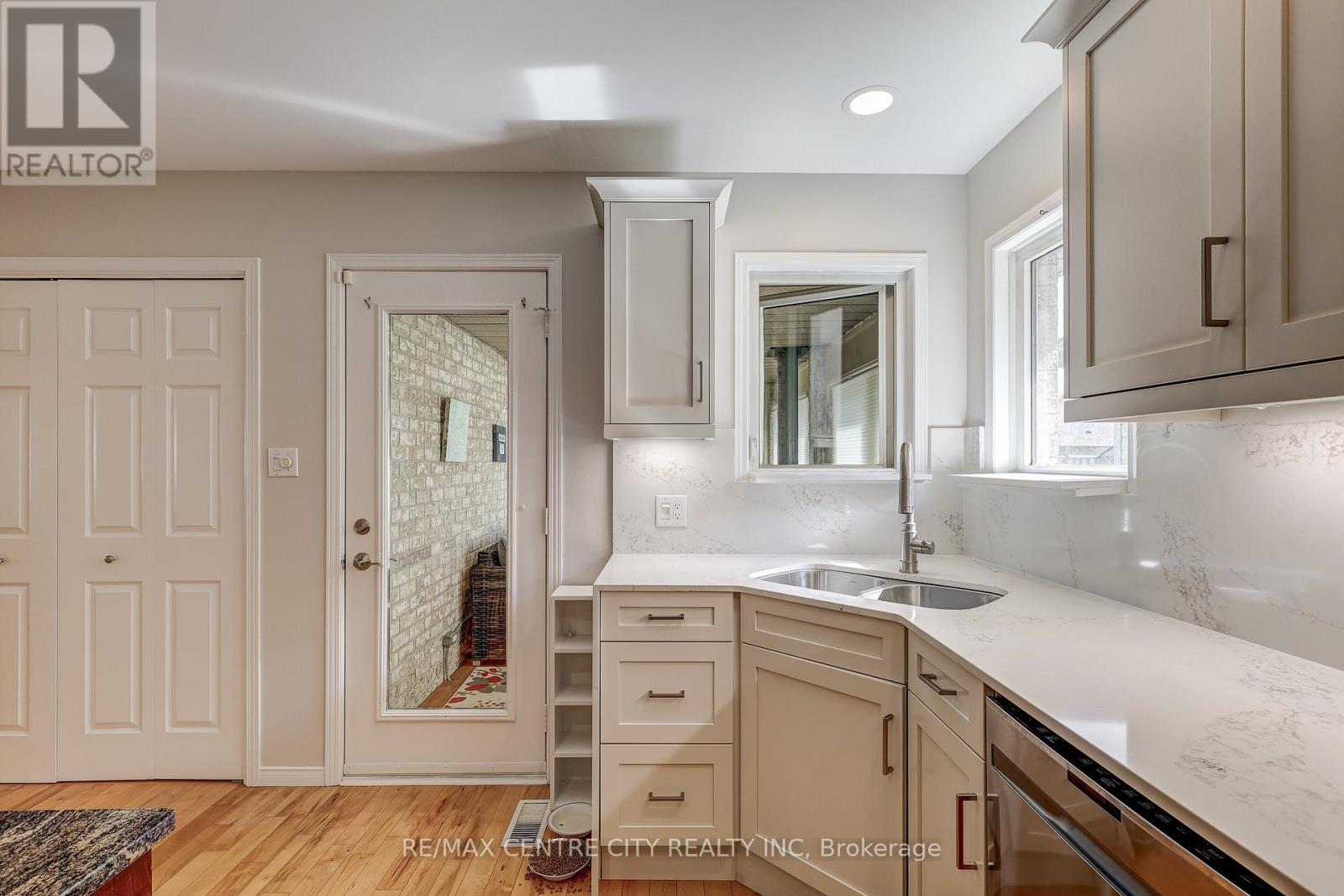24 Schreyer Drive Property Photo 16