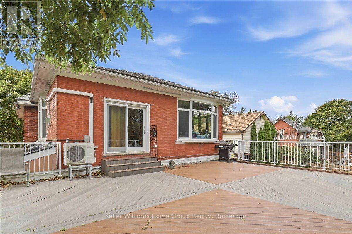 401 Laurel Street Property Photo 6