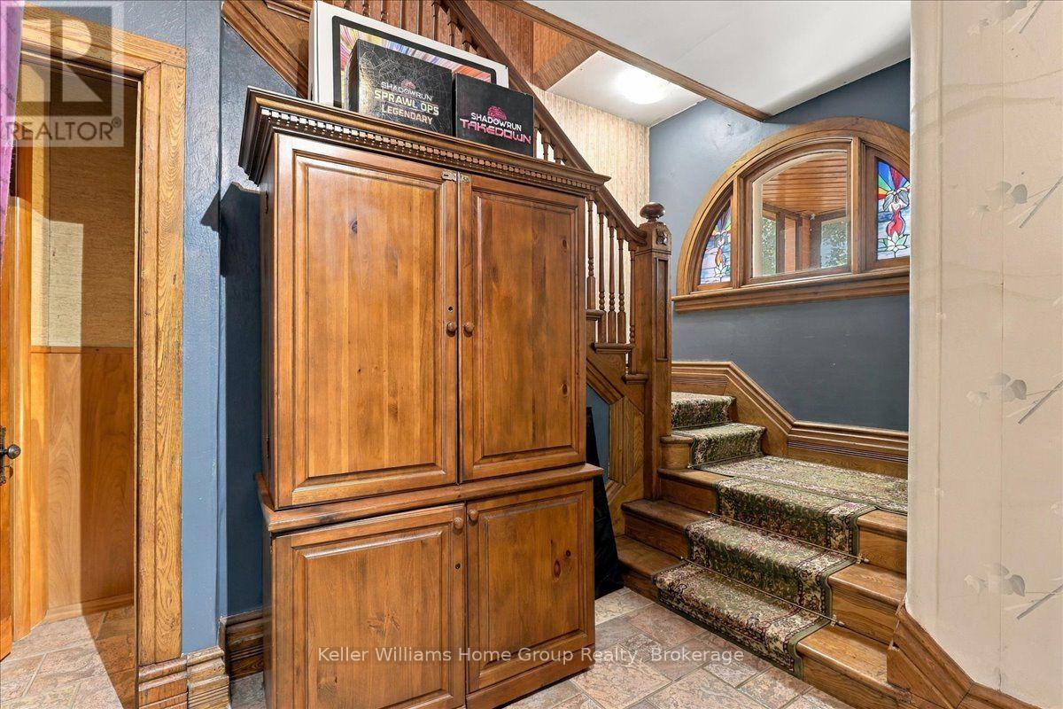 401 Laurel Street Property Photo 10