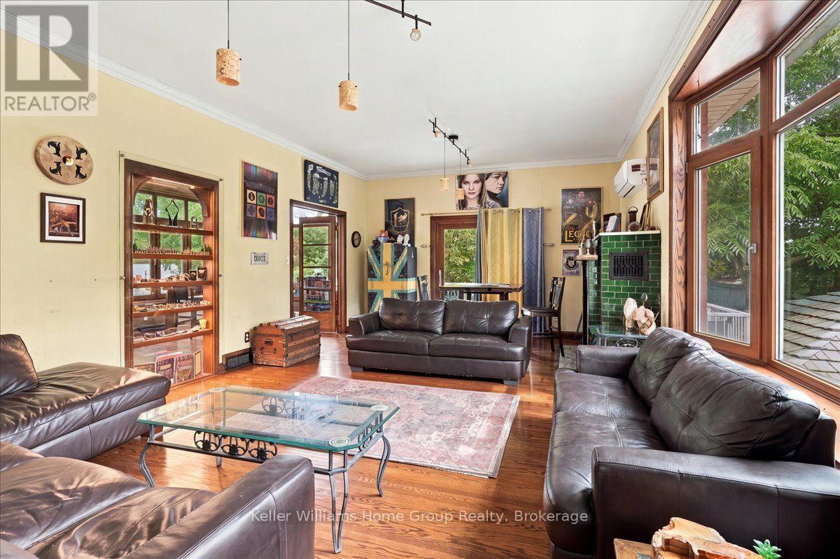 401 Laurel Street Property Photo 12