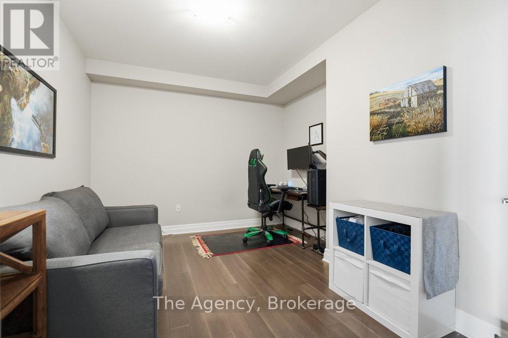 901 - 160 Macdonell Street Property Photo 11