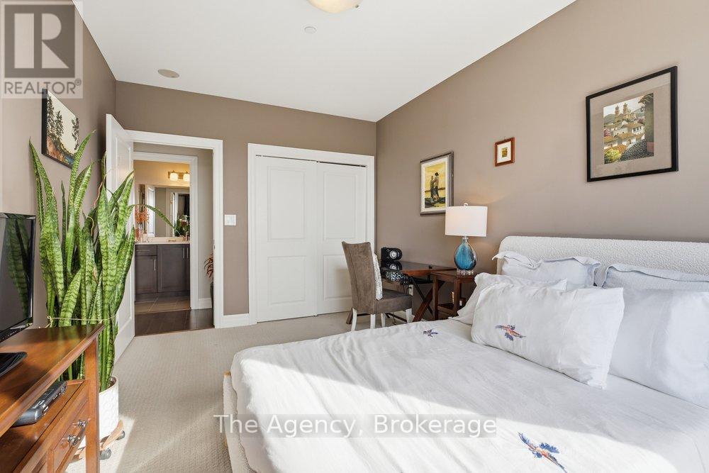 901 - 160 Macdonell Street Property Photo 22