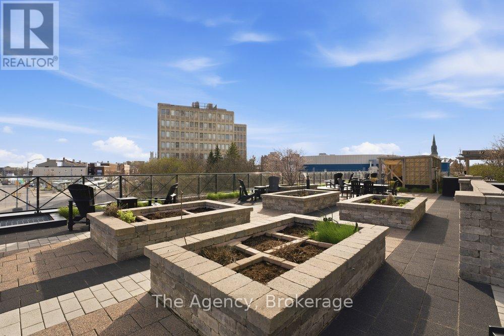 901 - 160 Macdonell Street Property Photo 37