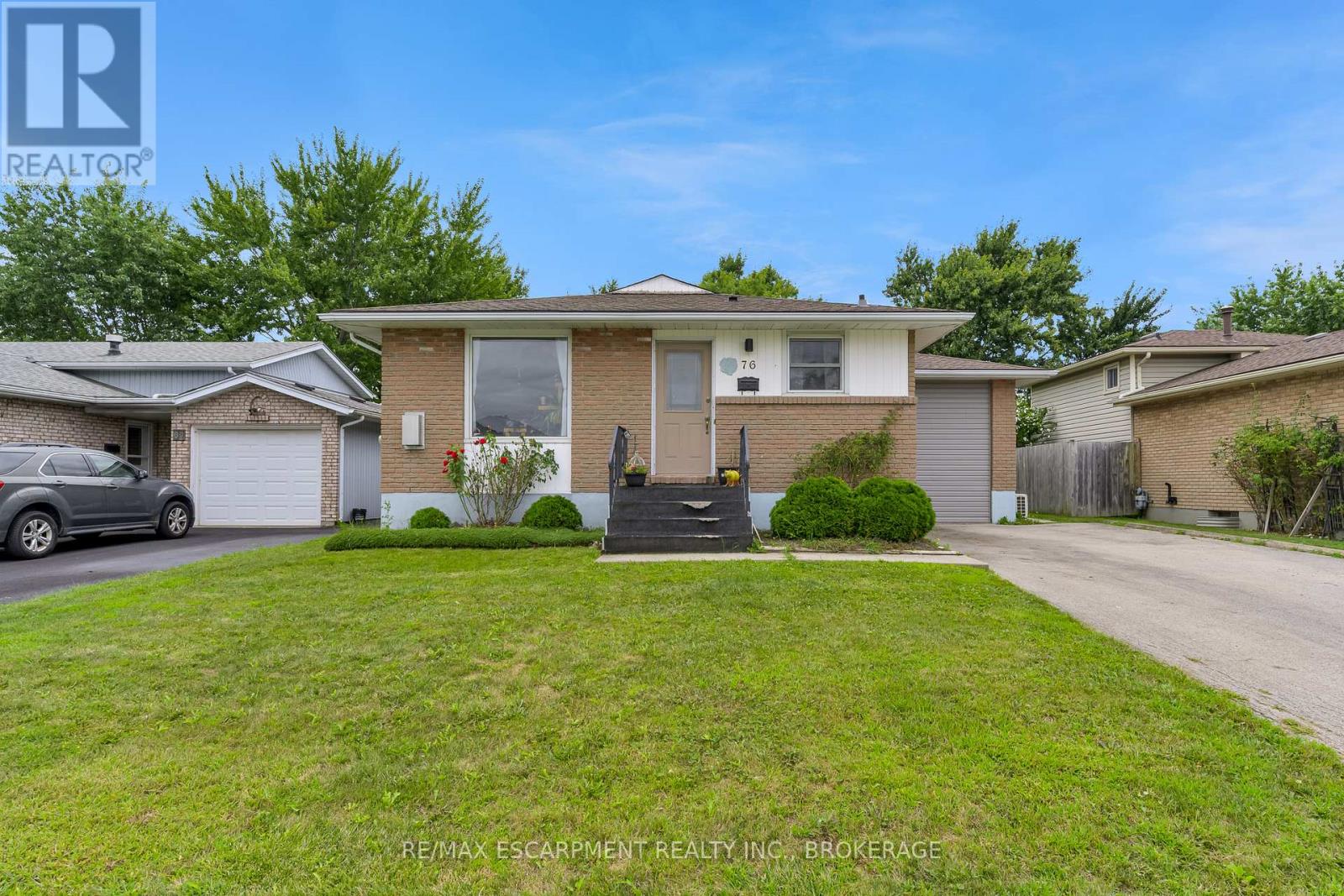 76 Marc Boulevard Property Photo 1