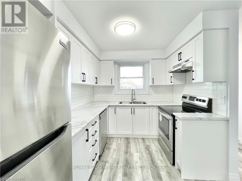 76 Marc Boulevard Property Photo 5