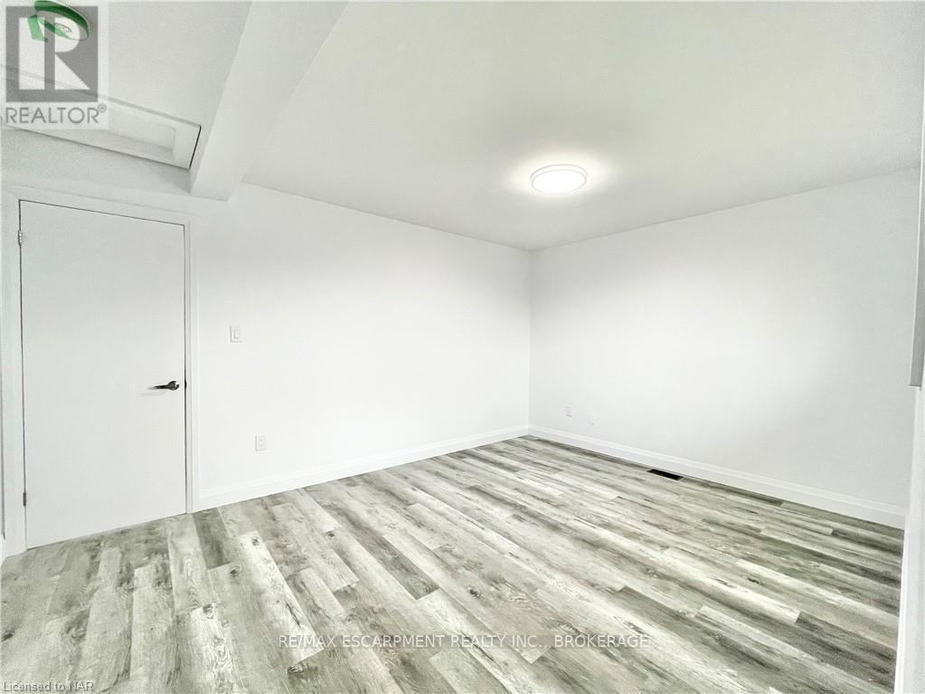 76 Marc Boulevard Property Photo 11