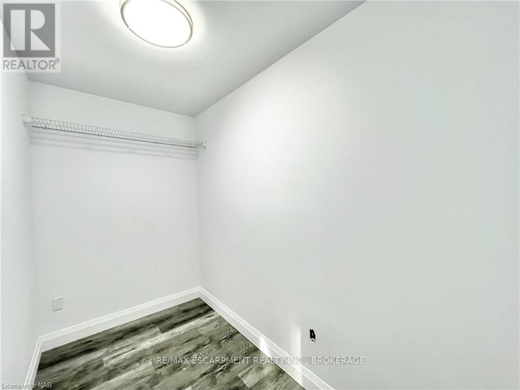 76 Marc Boulevard Property Photo 12