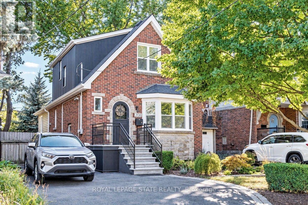 208 CLINE AVENUE N Property Photo 1